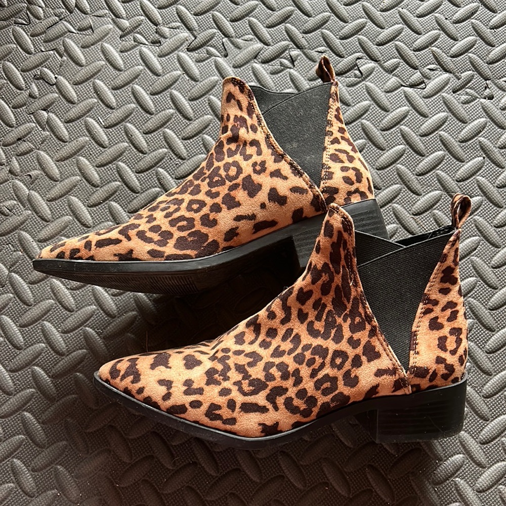 Cheetah Booties - LIKE NEW
